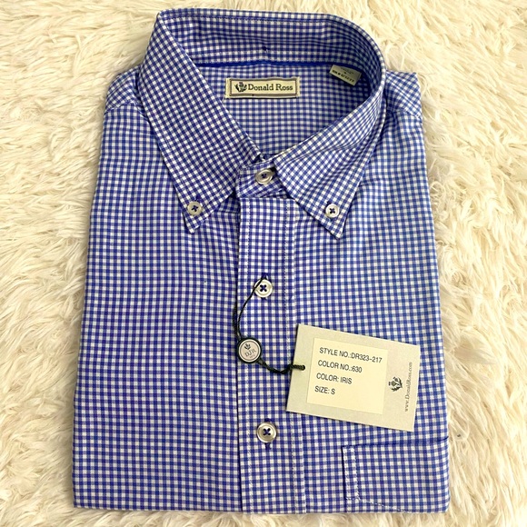 Donald Ross woven button down. - Picture 1 of 2